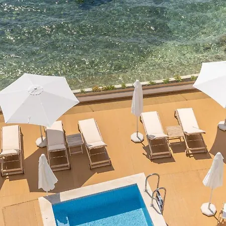 Greek House Complex B6 نيدري